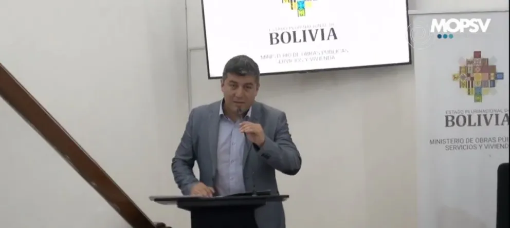 Cristian Mamani tras ser posesionado. FOTO: ABI