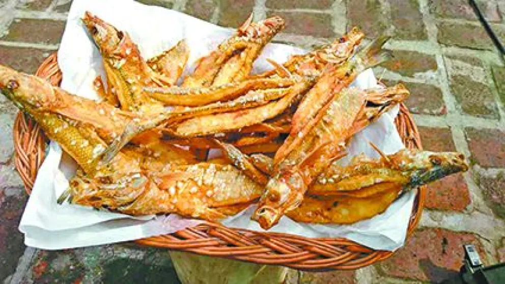 El pescado es uno de los ingredientes principales de la fecha. FOTO: YouTube