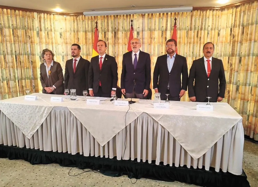 La alianza fue presentada el 18 de diciembre ante los medios de comunicación; en enero se sumaron Cuéllar y Ballivián. Foto: Paulo Lizárraga A. / Visión 360      