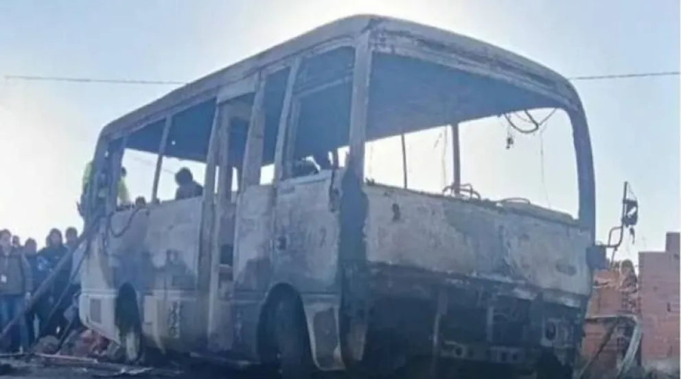 El bus siniestrado.   FOTO: Fiscalía Departamental de Potosí