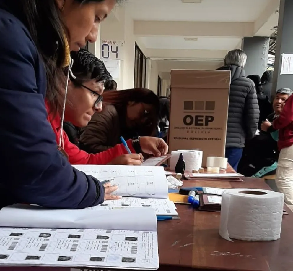 Mesa de votación en elecciones pasadas. Foto: Visión 360