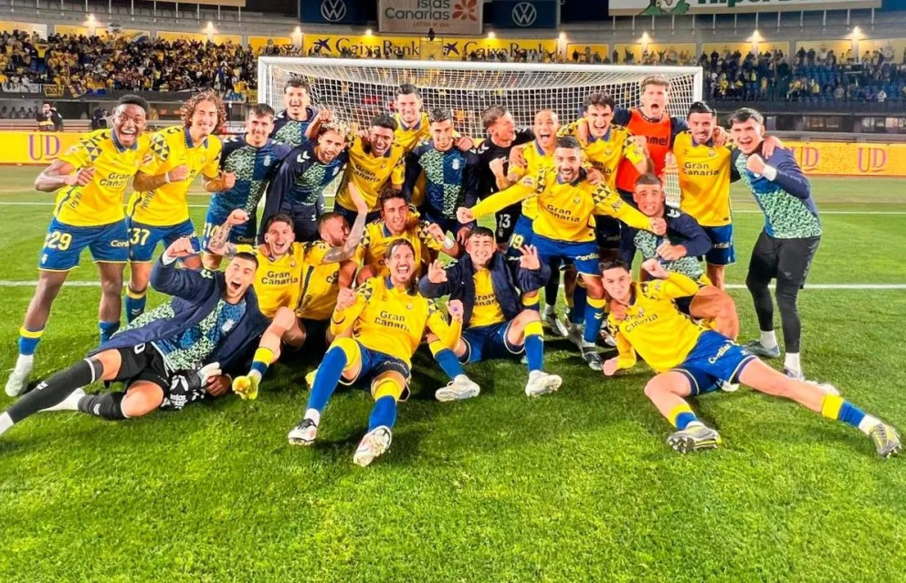 Los jugadores de Las Palmas celebran el triunfo sobre el Atlético de Madrid. Foto: UD Las Palmas