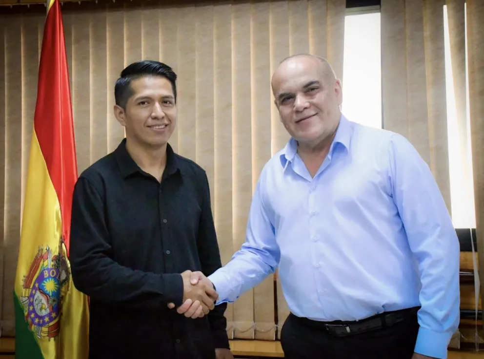 El titular del Senado, durante su agenda oficial en Paraguay, el fin de semana pasado. Foto: Andrónico Rodríguez (Facebook)