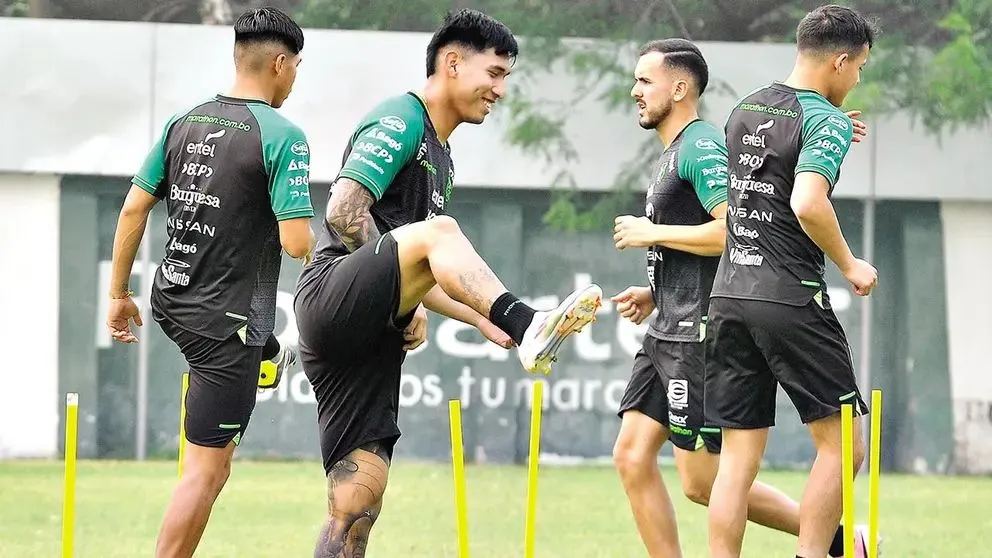 Una práctica del seleccionado boliviano en la anterior convocatoria. Foto: Archivo digital