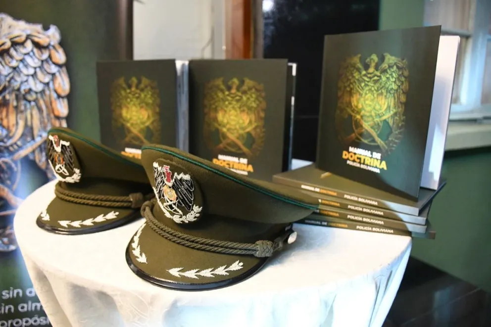 Presentación del Manual de Doctrina de la Policía. Foto: Policía Boliviana