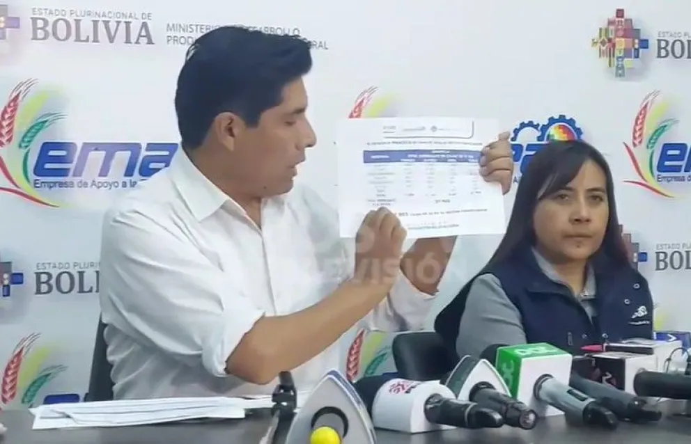 Franklin Flores, gerente de Emapa, brinda conferencia de prensa. Foto: captura