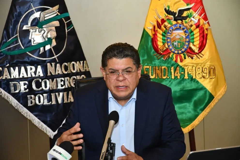 Eduardo Olivo, pesidente de la CNC, en conferencia de prensa. Foto: APG