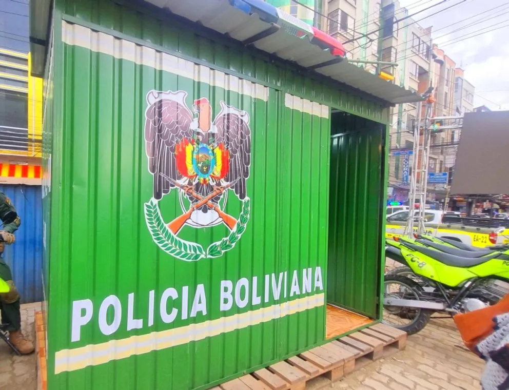 El "módulo" policial instalado ayer en El Alto. Fotos: Policía Boliviana