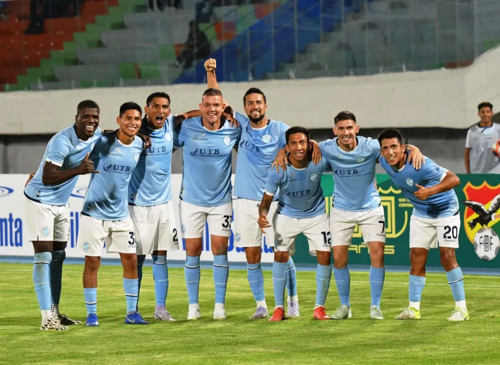 El festejo de los auroristas en el segundo tanto conseguido por Jair Torrico. Foto: APG