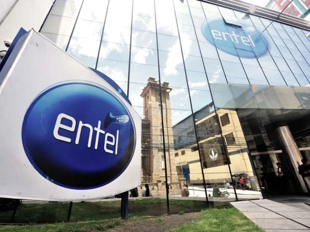 Frontis de una oficina de Entel Foto: Entel