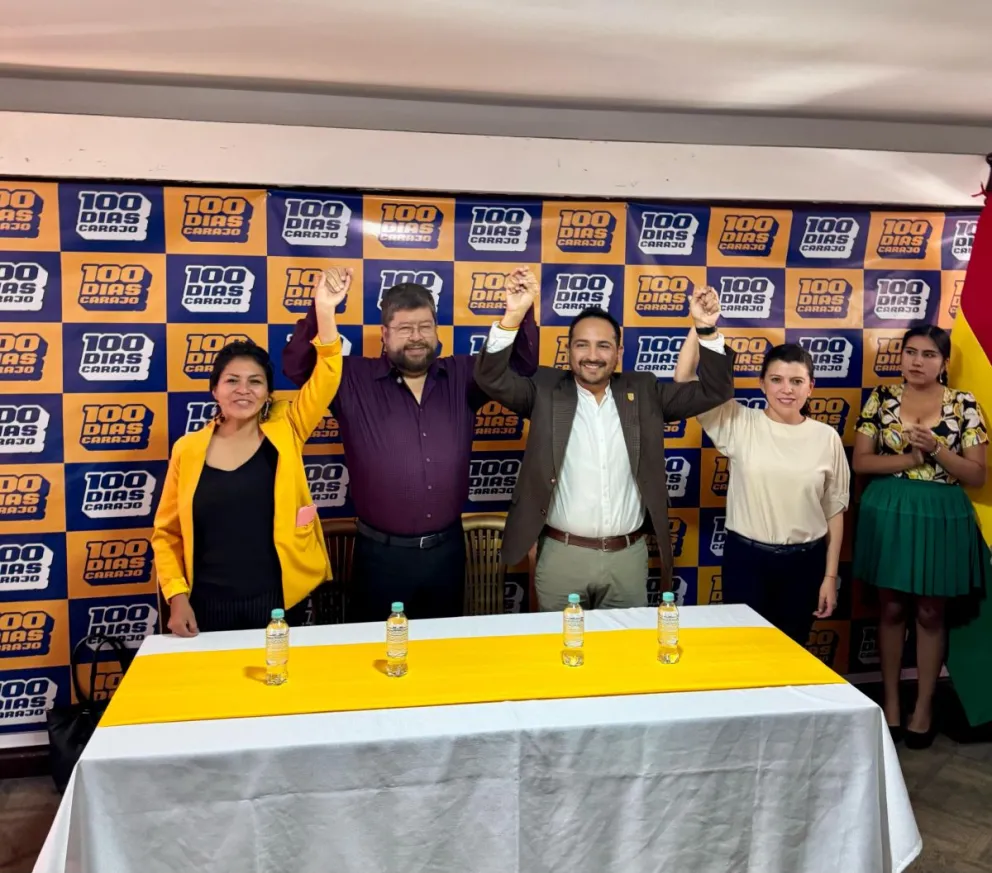 Imágenes del acuerdo entre Doria Medina y los conejales cochabambinos Foto: Samuel doria Medina