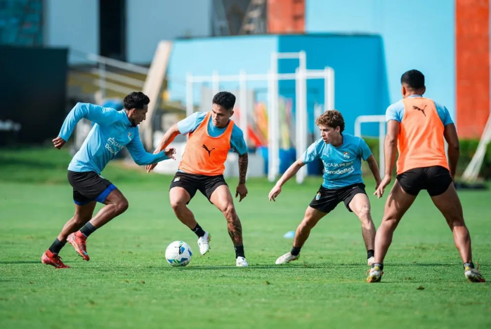Los peruanos se abocaron durante toda la semana a alistar el choque con Bolívar. Foto: SC