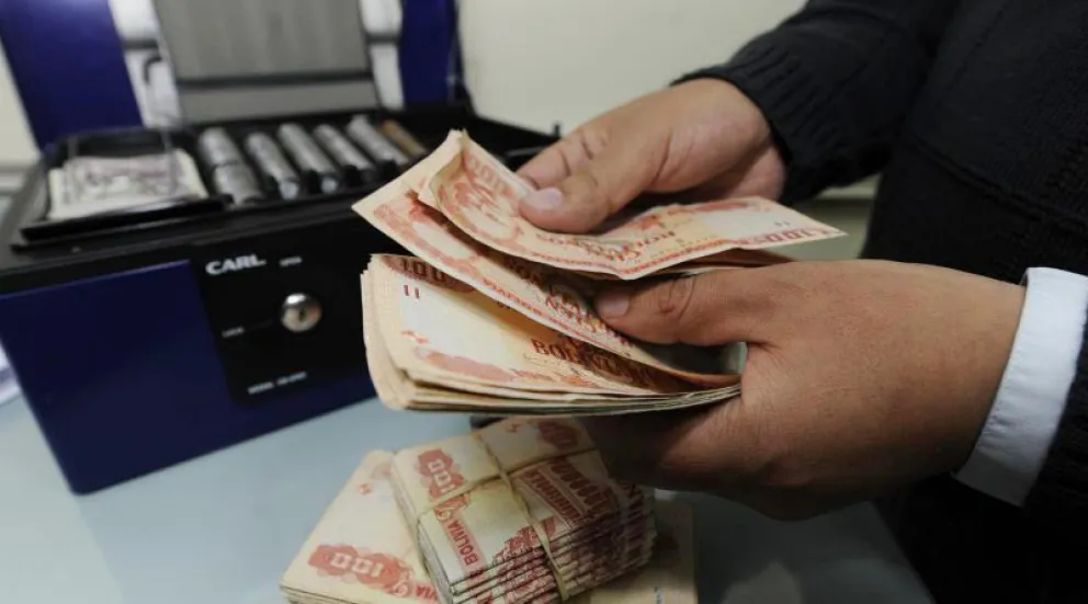 Dinero. Foto: Bolivia Energía Libre