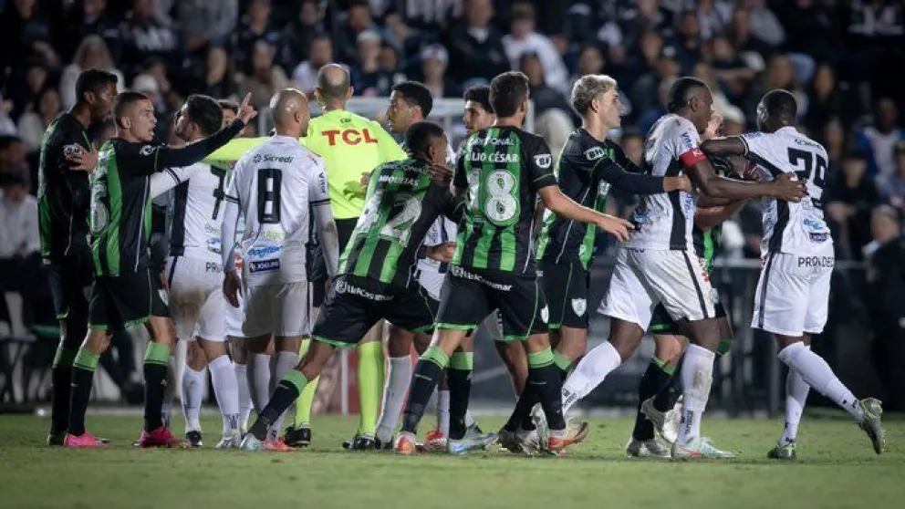 El incidente registrado el domingo que involucra al futbolista Miguel Terceros. Foto: Globo Esporte.