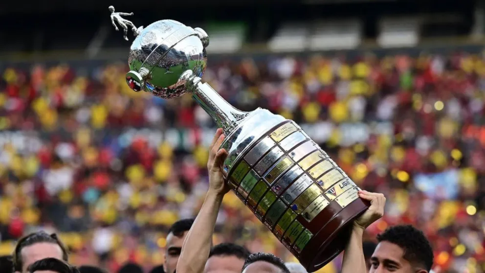 El trofeo de la Copa Libertadores de América. Foto: Conmebol.