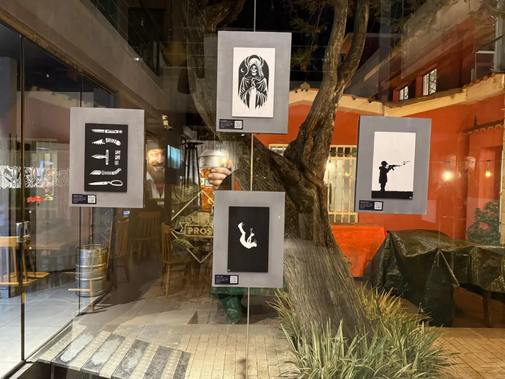 Los cuadros en la muestra. FOTO: Metaform Bolivia