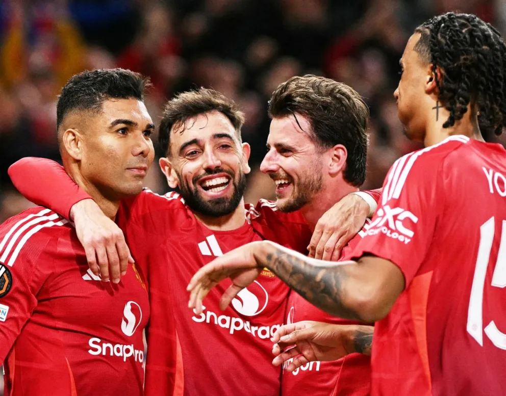 La celebración de los jugadores del United por volver a una final. Foto: UEL