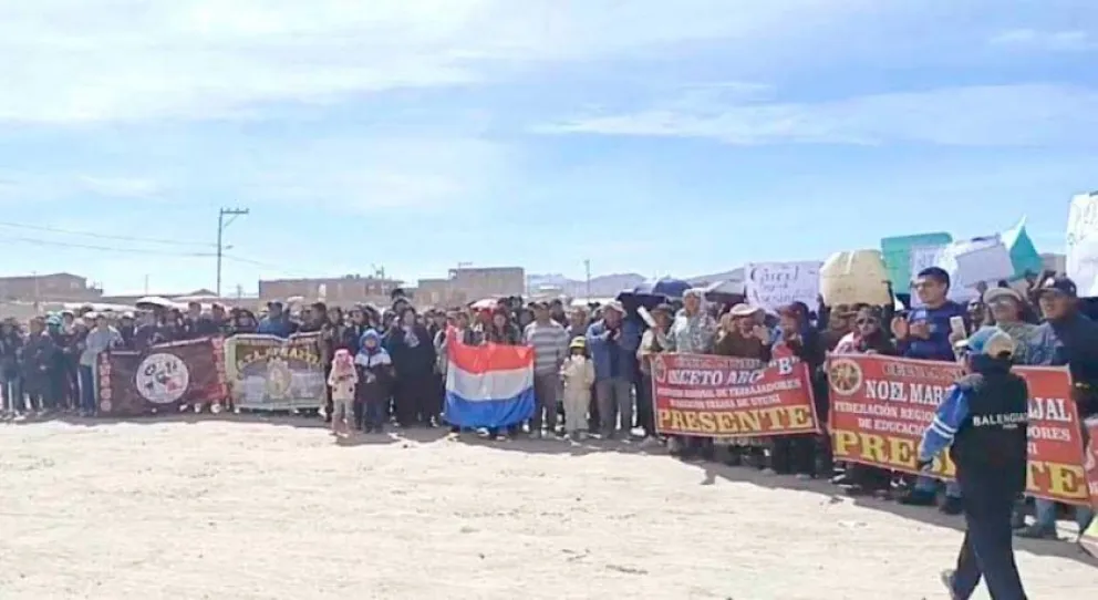 Marcha exigiendo justicia en Uyuni. FOTO: El Potosí
