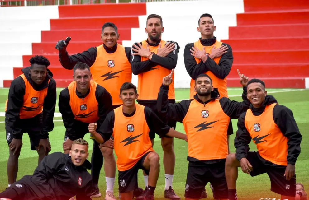 Los jugadores de Nacional buscarán esta noche el segundo triunfo en la Copa. Foto: NP