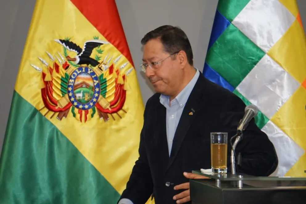 Arce dio una conferencia de prensa la noche de este martes. Foto: APG