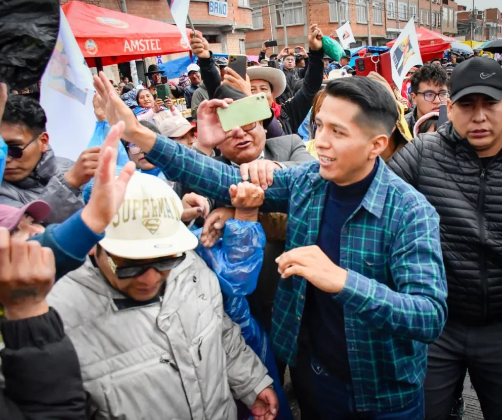 Andrónico Rodríguez durante un mitin político. Foto: @AndronicoRod