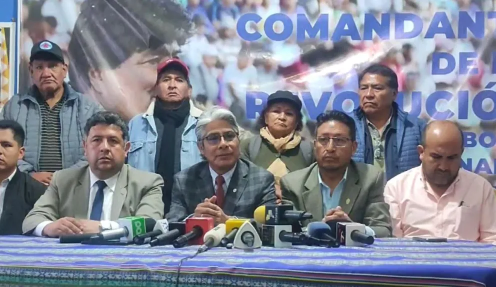 Wilfredo Chávez y otros defensores de Morales, este miércoles en conferencia de prensa. Foto: Captura de video