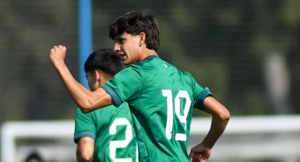 La celebración de Nabil Nacif Joffré, autor del gol del empate de Bolivia con Catar. Foto: FBF