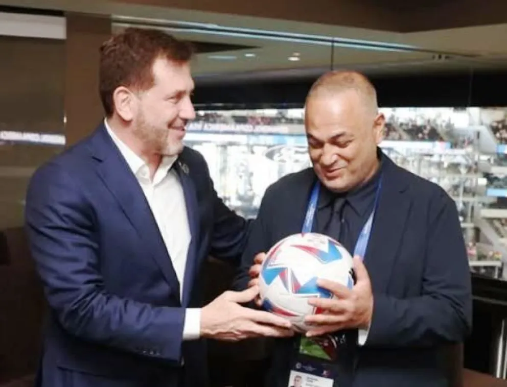 Alejandro Domínguez y Fernando Costa en una reunión anterior que tuvieron en la Conmebol. Foto: AD