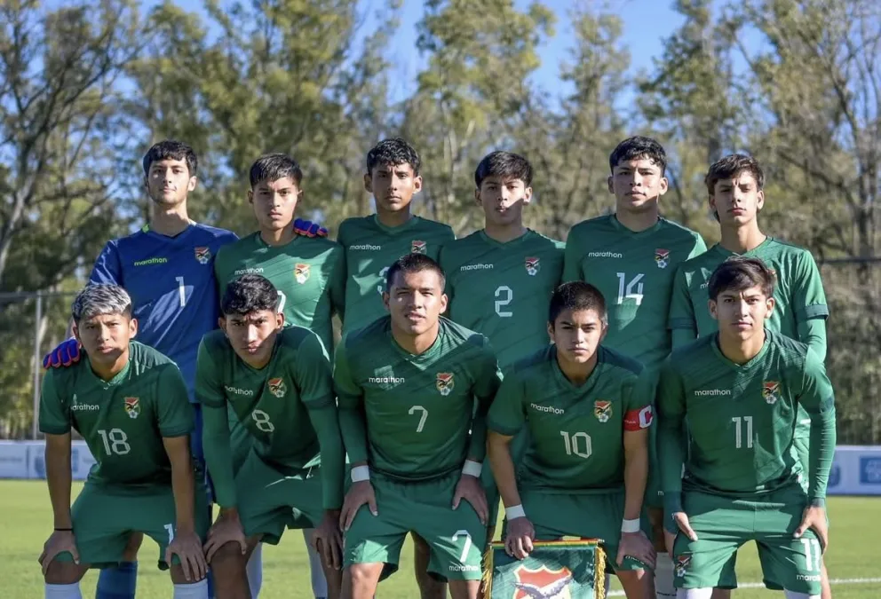 La formación inicial de la Verde Sub-17 que enfrentó este domingo a Argentina. Foto: La 
Verde-FBF