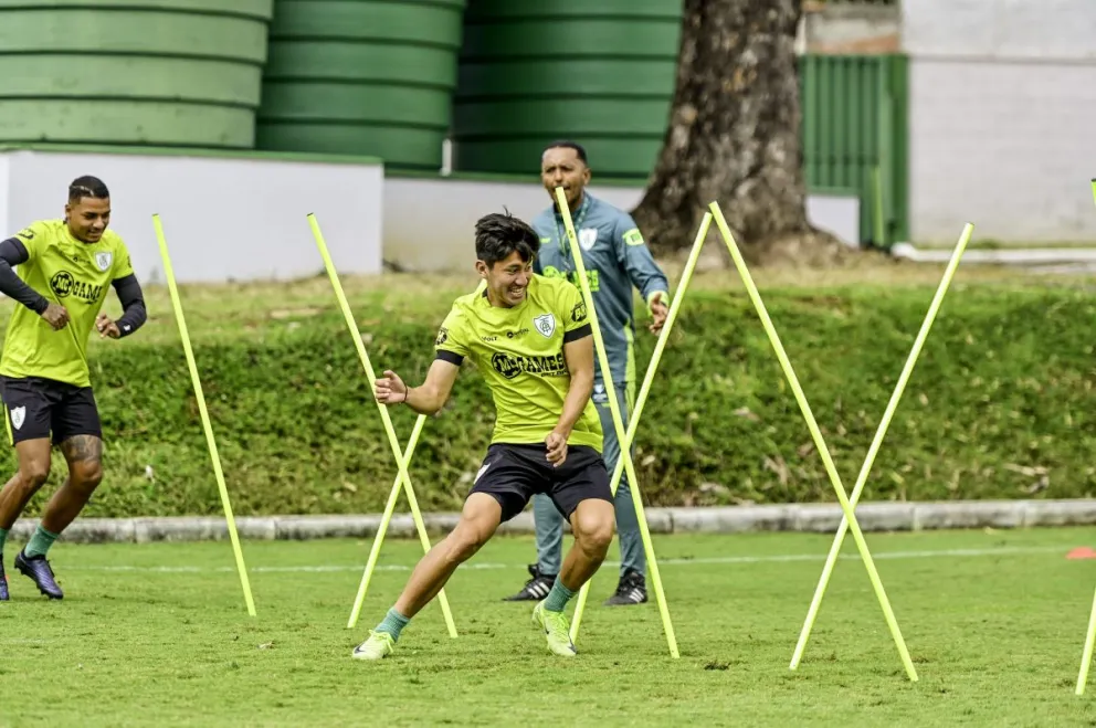 Terceros en un entrenamiento de la pasada semana en su club. Foto: América MG