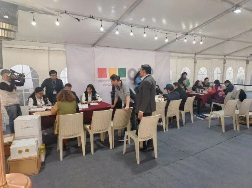 Registro de postulantes de los partidos políticos en el TSE. Foto: TSE