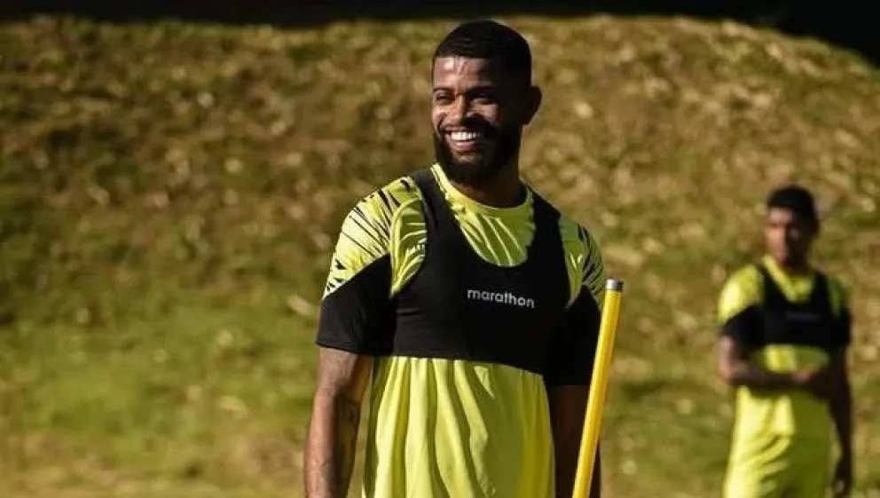 Luiz Felipe Castro Neto en una práctica del Tigre. Foto: The Strongest.