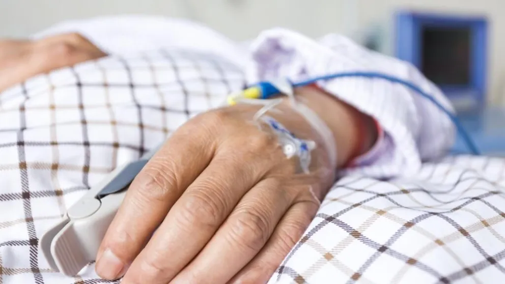 Paciente recibe atención médica. Foto: ABI