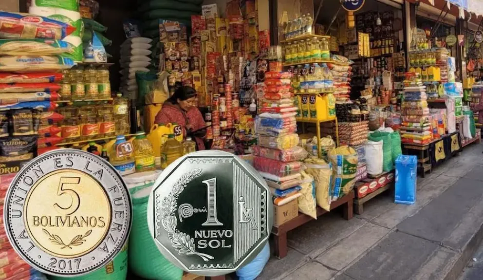 Comerciantes en la zona fronteriza de Desaguadero. Foto: Unitel / Infobae