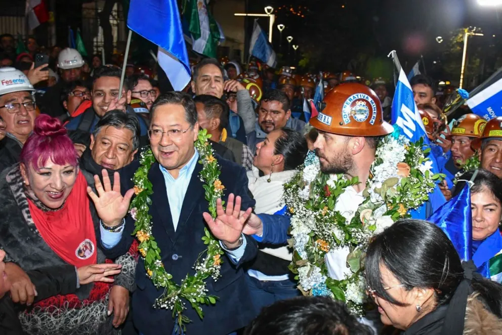 Arce durante la inscripción de las candidaturas del MAS en el TSE. Foto: APG