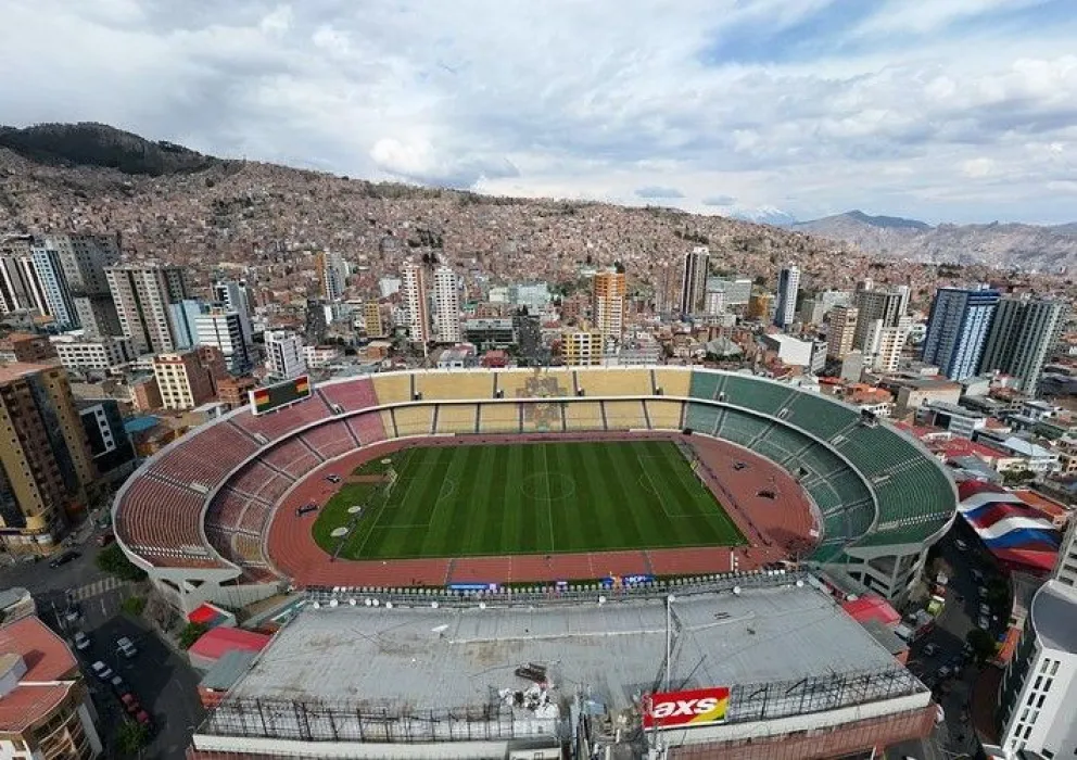 El estadio Hernando Siles no tiene el mantenimiento desde hace muchos años, según la SIB. Foto: Tripadvisor