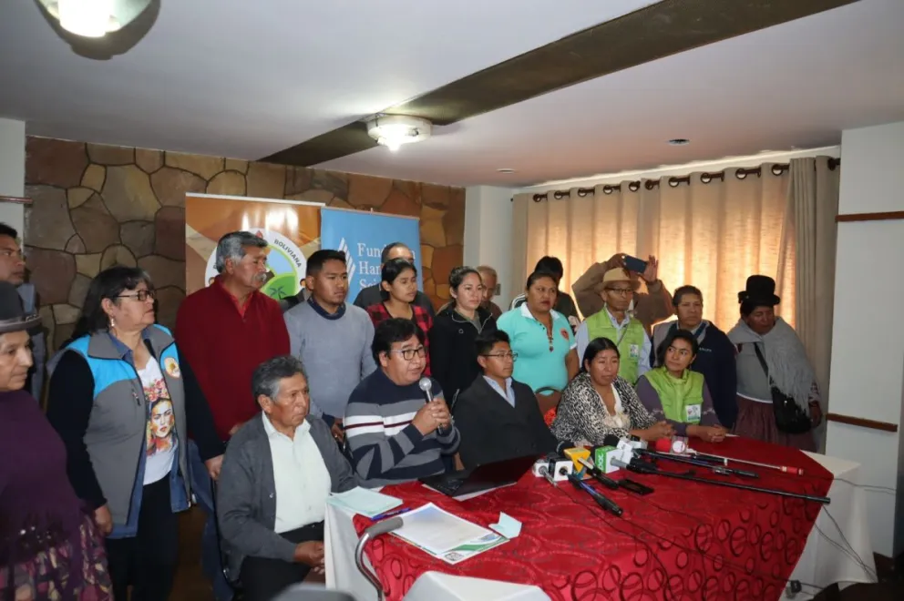 Conferencia de los representantes de la la Plataforma Boliviana Frente al Cambio Climático. Foto: Pbfcc