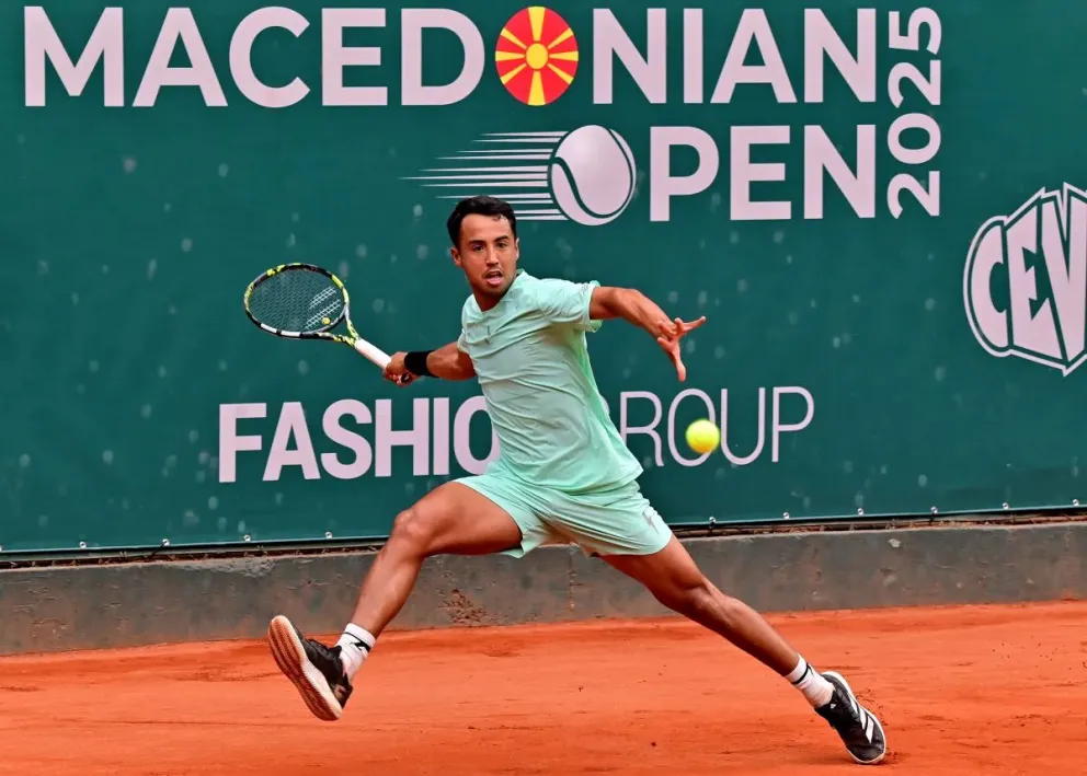 Hugo Dellien durante su partido de este jueves. Foto: Macedonia Open.
