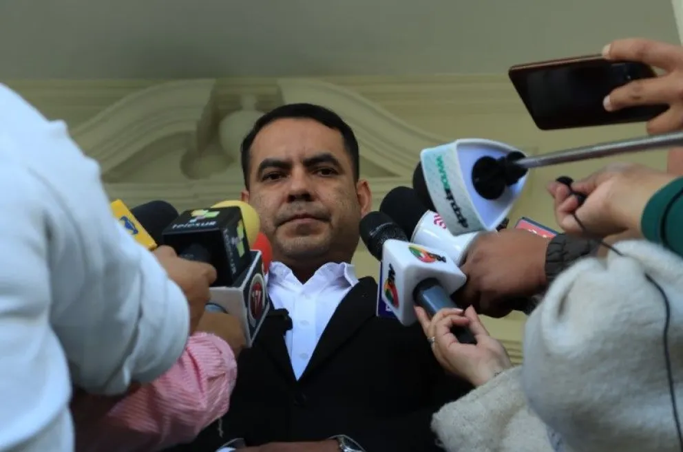 El vocal del Tribunal Supremo Electoral (TSE), Francisco Vargas, en un contacto con los medios. Foto: APG