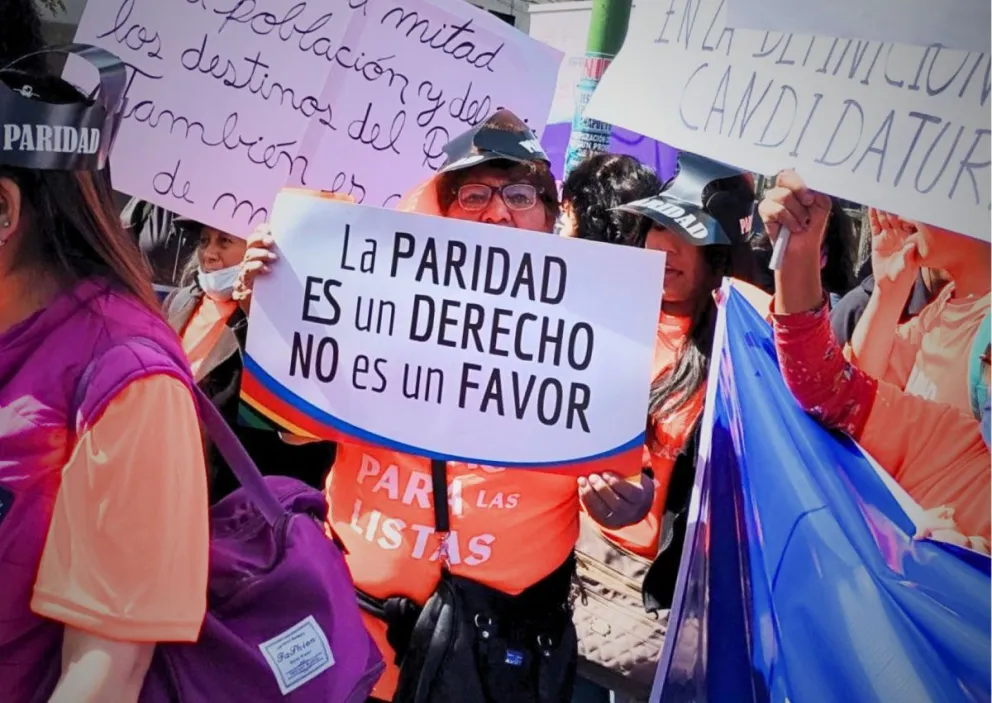Una movilización de mujeres por paridad en las listas. Foto: Observatorio de Género 