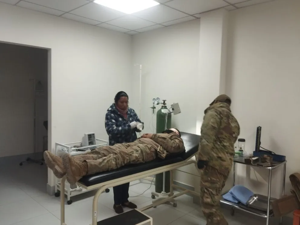 Uno de los militares heridos. Foto: Viceministerio de Lucha Contra el Contrabando 