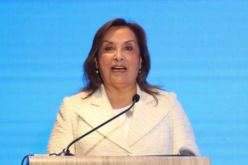  La presidenta de Perú, Dina Boluarte, fue captada este lunes, 26 de mayo, durante el Consejo de las Américas, en Lima (Perú). Foto: EFE