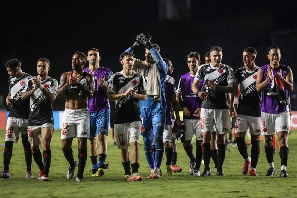 Jugadores de Vasco da Gama que quedaron en segundo lugar en el Grupo G de la Sudamericana. Foto: VG