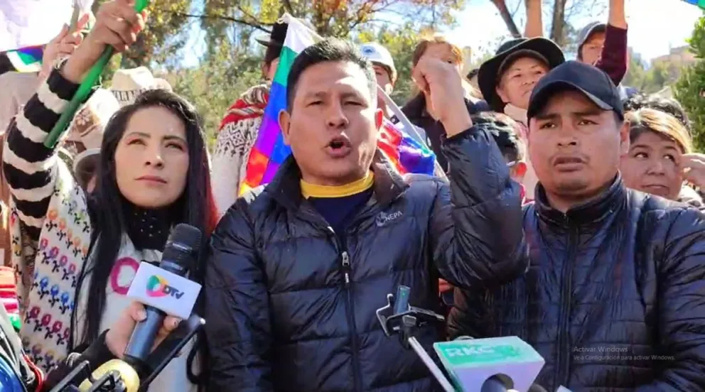 El vocero de "Evo Pueblo" en contacto con la prensa.  Foto: Captura RRSS