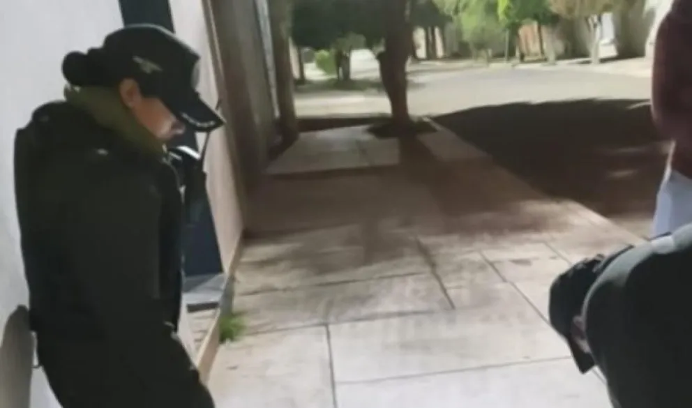 Policías en el lugar de la detonación. Foto: Noti Riber 1