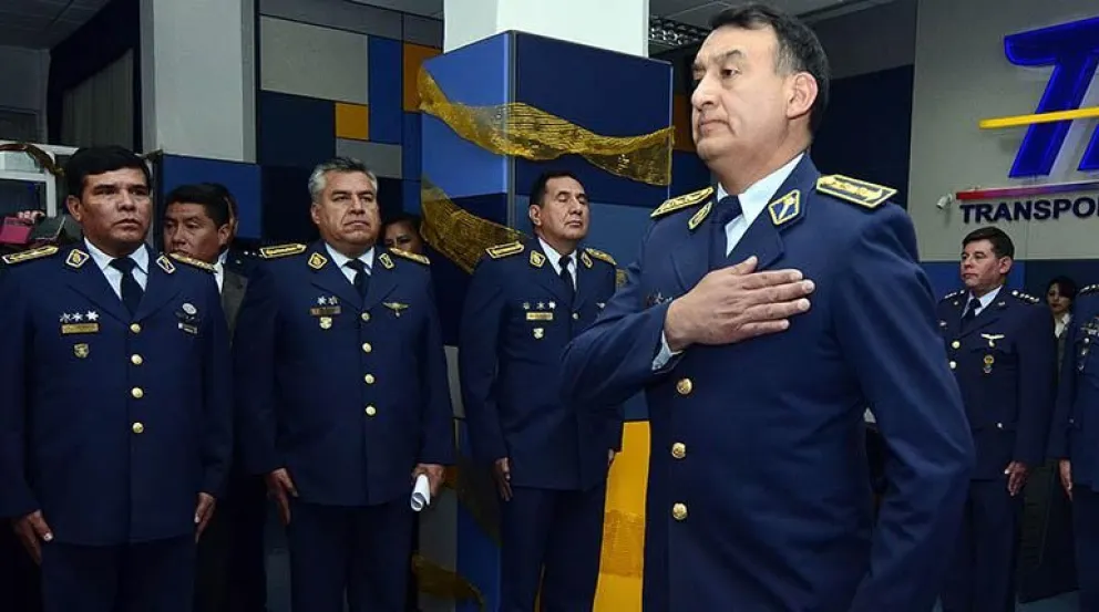 El general Julio César Villarroel, en 2016, durante su segunda posesión al mando de TAM. Foto: APG