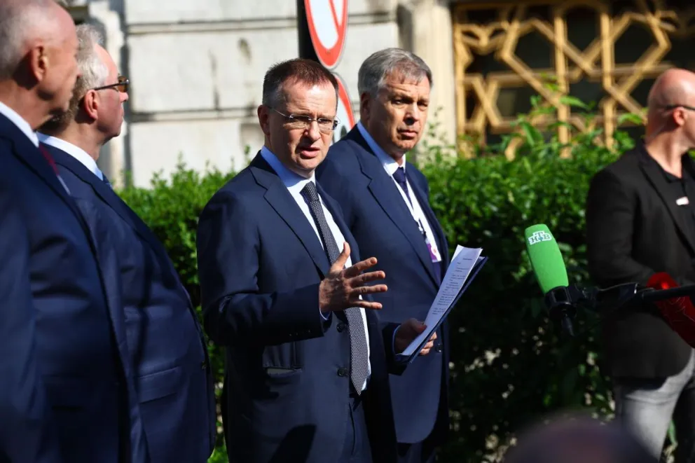 Vladimir Medinsky, jefe de la delegación rusa en las conversaciones de Estambul, en una declaración a la prensa. Foto: EFE