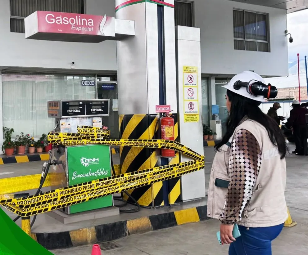 Un surtidor intervenido por presunto desvío de combustible.     Foto: ANH
