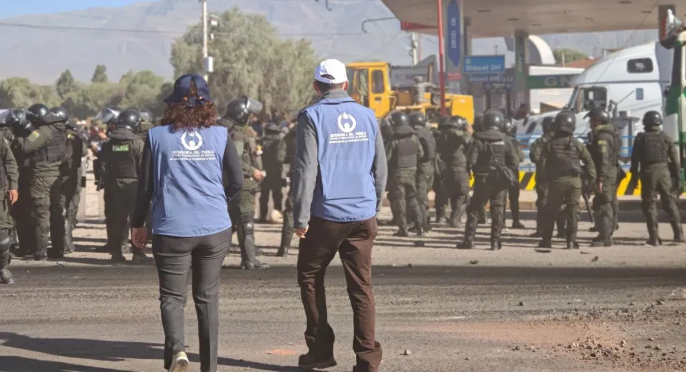 La entidad defensorial realiza inspecciones en los sitios donde se efectúan las protestas. Foto: Defensoría del Pueblo