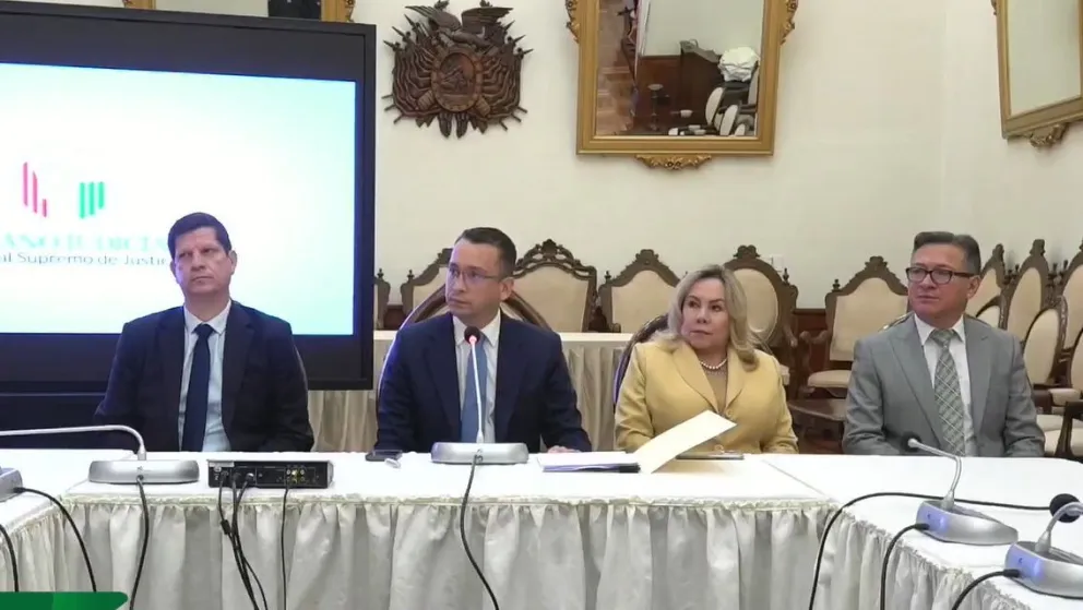 El presidente del TSJ y otros magistrados en la conferencia de este miércoles. Foto: Captura de video